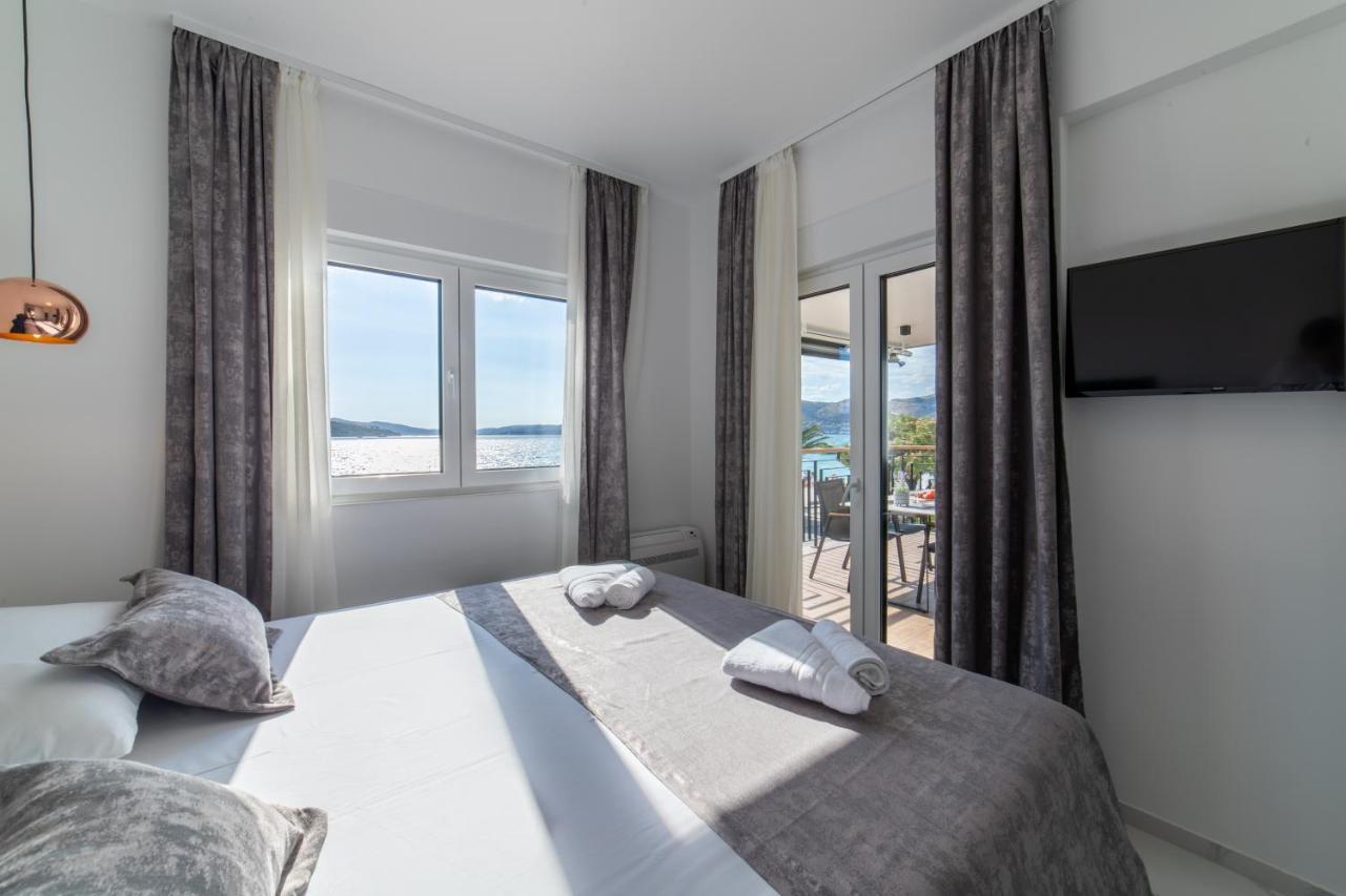 Luxury Apartment Vagabundo 2 Free Parking Trogir Exterior photo